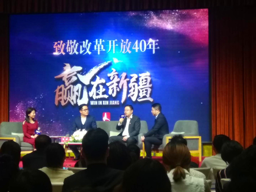 集團總經(jīng)理彭超接受現場(chǎng)訪(fǎng)談_副本.jpg